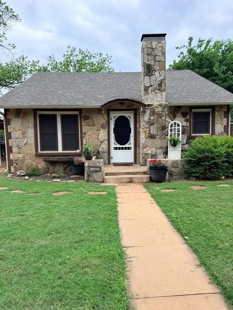 417 Westmoreland St, Mason, TX 76856 - #1