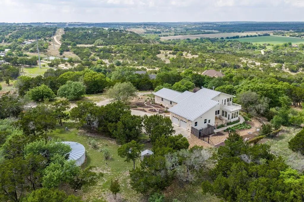 627 Eichen Strasse, Fredericksburg, TX 78624 - #1