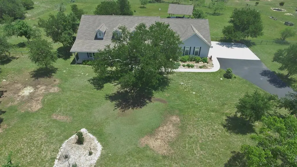 106 Abierto Cove Dr, Blanco, TX 78606 - #1