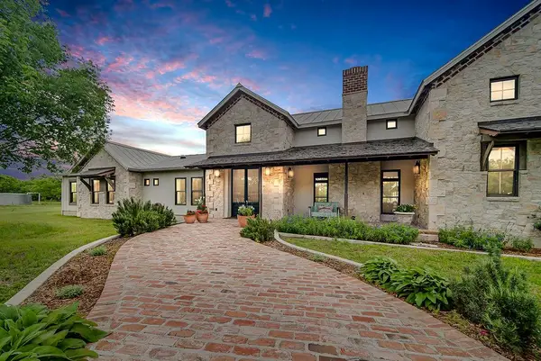 146 Metzger Rd, Fredericksburg, TX 78624