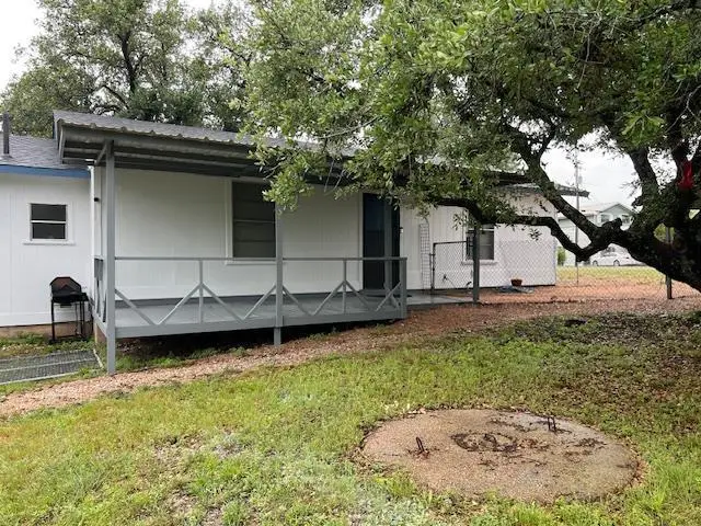 205 Melvin, Brady, TX 76825 - #1