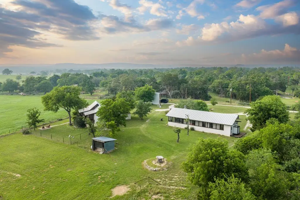 514 Knopp School Rd, Fredericksburg, TX 78624 - #1