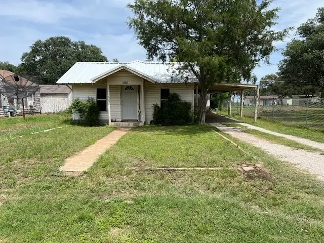 1803 S Pecan St, Brady, TX 76825 - #2