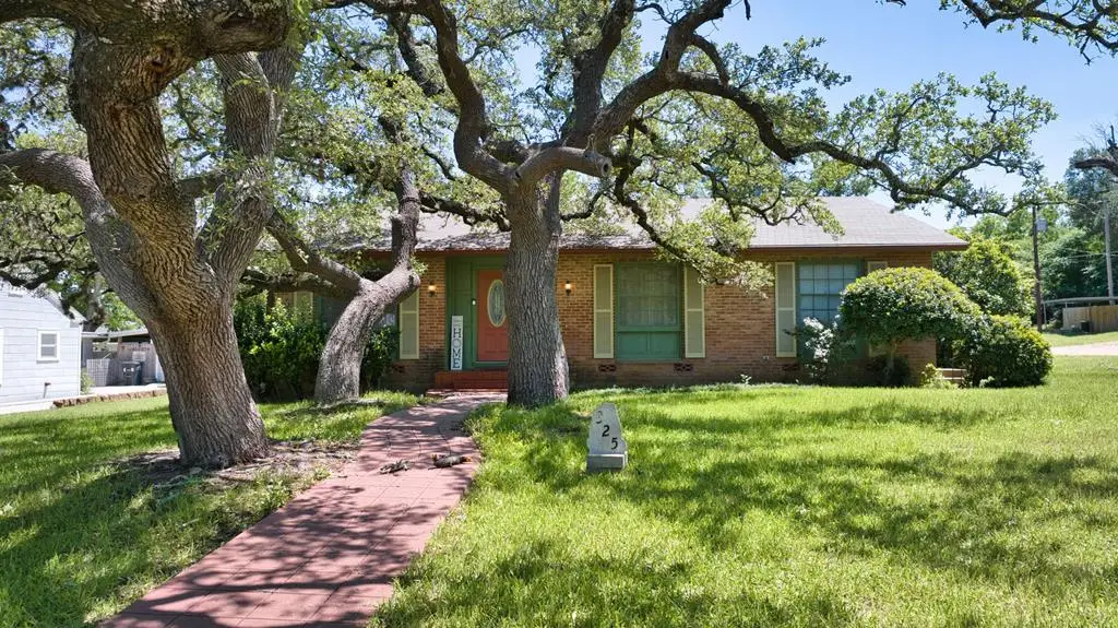 325 E Rainey, Mason, TX 76856 - #1