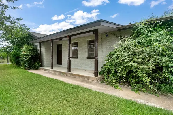 57 Fishel Hill Ln, Stonewall, TX 78671