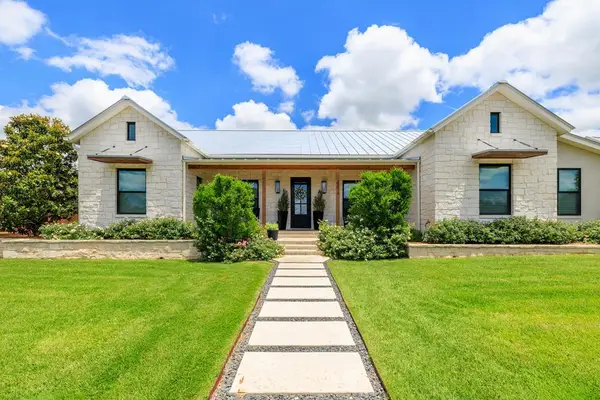 2214 Stone Meadow, Fredericksburg, TX 78624