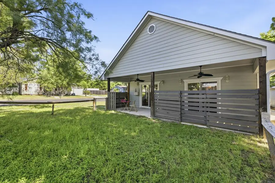 507 St Geralda St, Fredericksburg, TX 78624 - #3