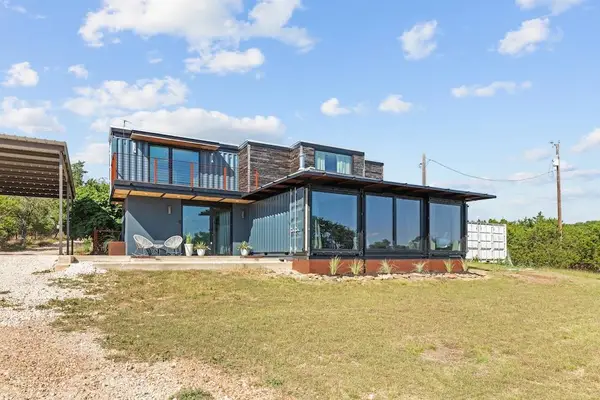 232 Spring Rd, Fredericksburg, TX 78624