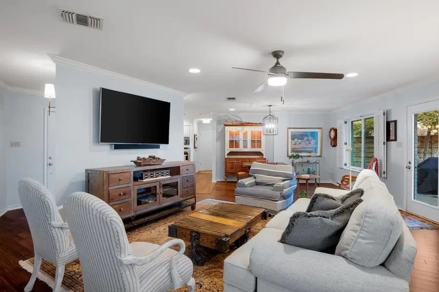 1003 Avenue A, Fredericksburg, TX 78624 - #3