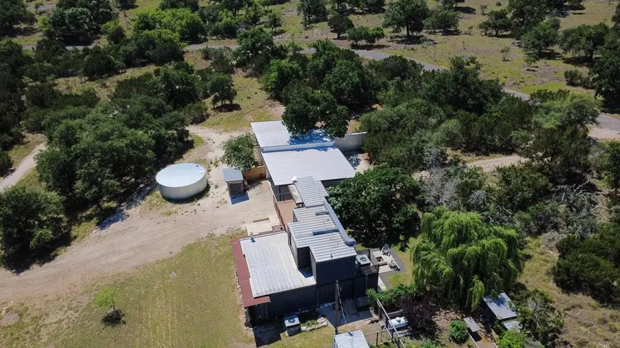 230 E Spring Rd, Fredericksburg, TX 78624 - #2
