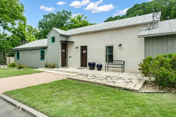 406 W Schubert St, Fredericksburg, TX 78624