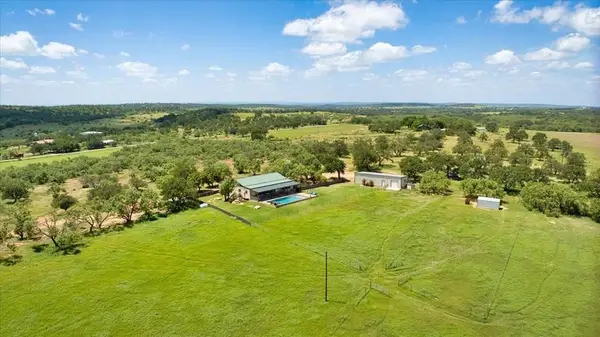 6446 Blackjack Rd., Fredonia, TX 76842