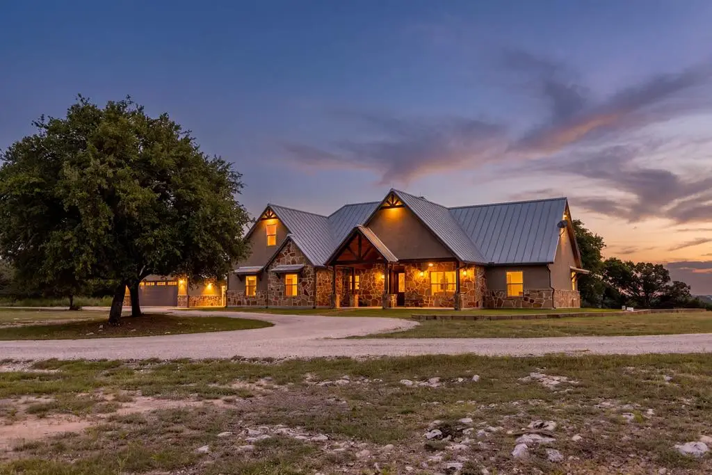 195 Kamira Dr, Kerrville, TX 78028 - #1