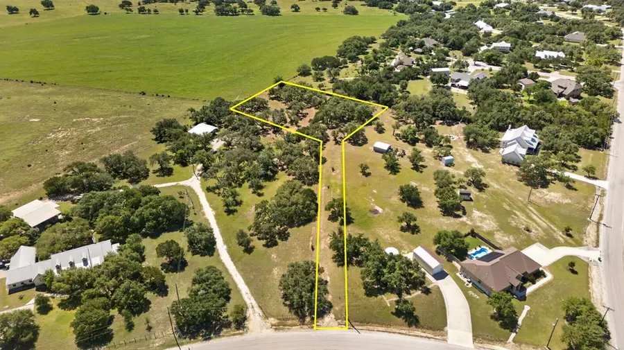 106 El Nopal Dr, Blanco, TX 78606 - #2