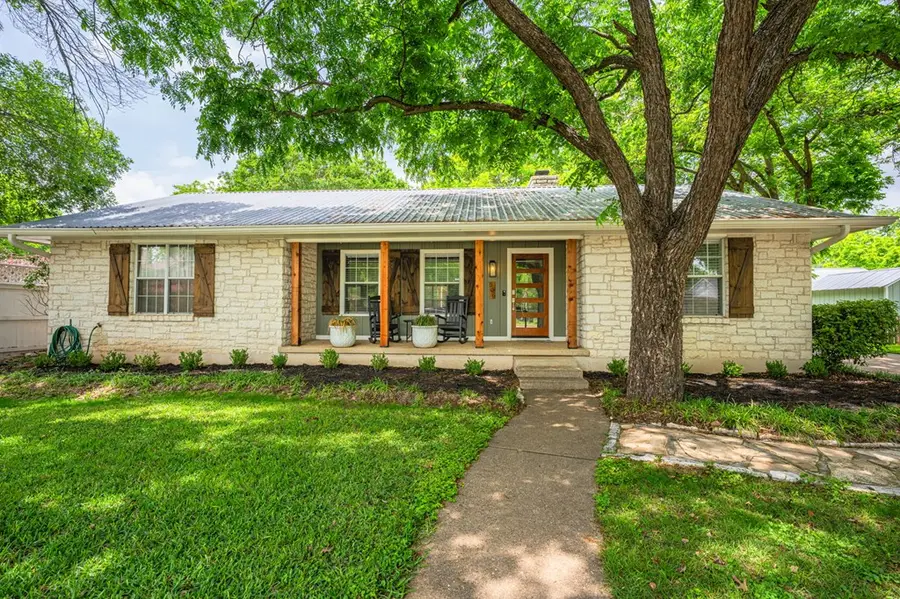 506 N Lincoln, Fredericksburg, TX 78624 - #2