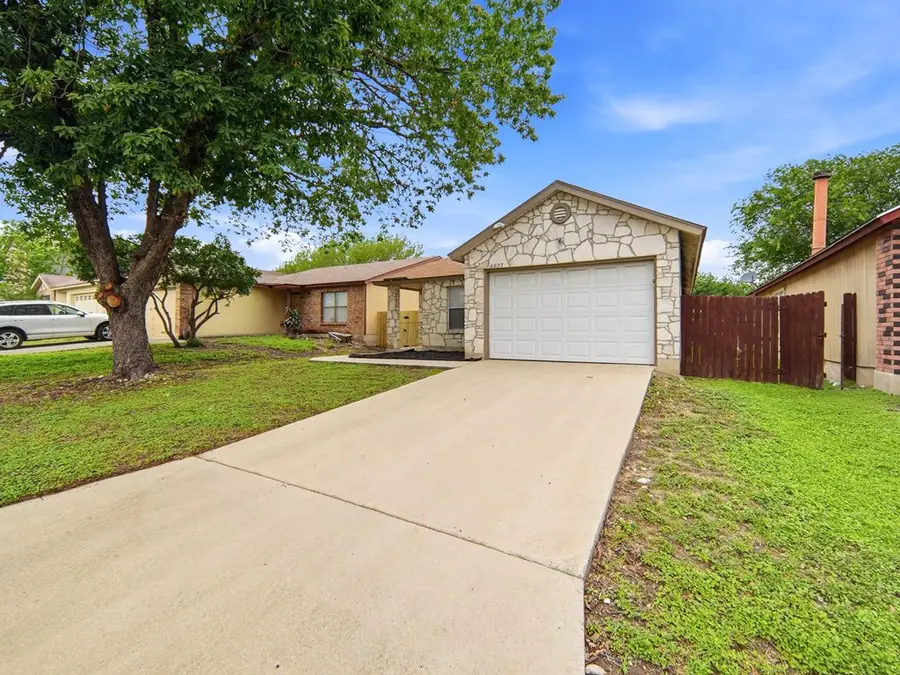 6827 Celes Meadow Dr, Converse, TX 78109 - #2