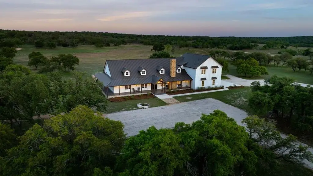 862 Grape Creek Rd, Fredericksburg, TX 78624 - #1