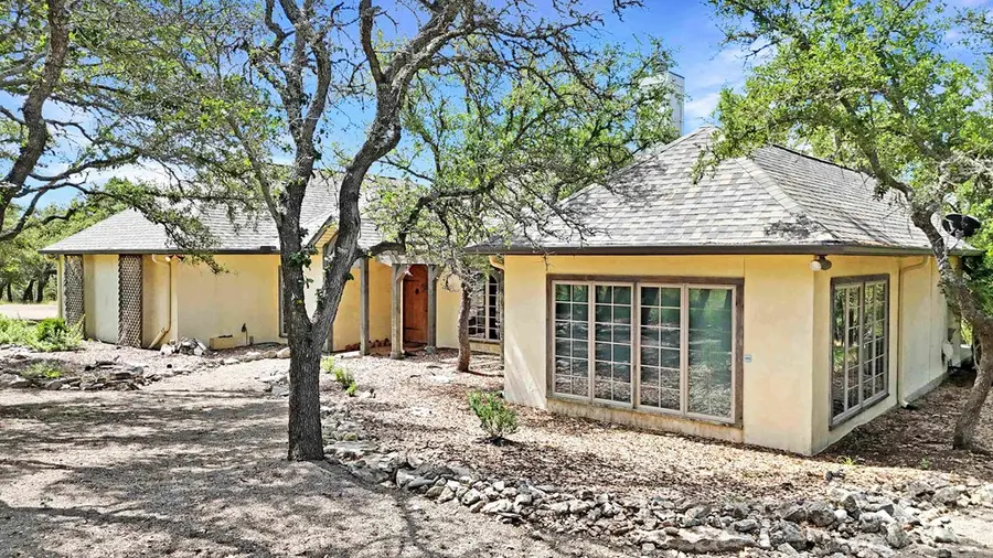 815 Oxen Trail, Fredericksburg, TX 78624 - #2