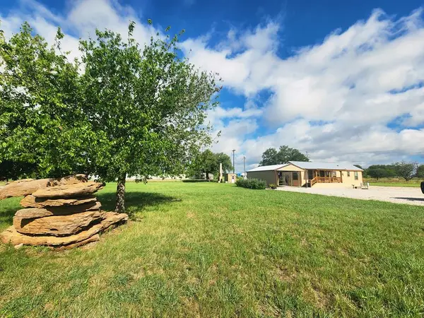 312 N Indian Ave, Cherokee, TX 76832