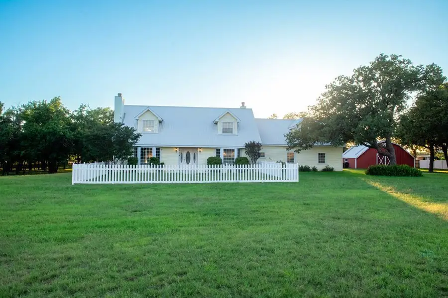 67 Sky Ln., Fredericksburg, TX 78624 - #2