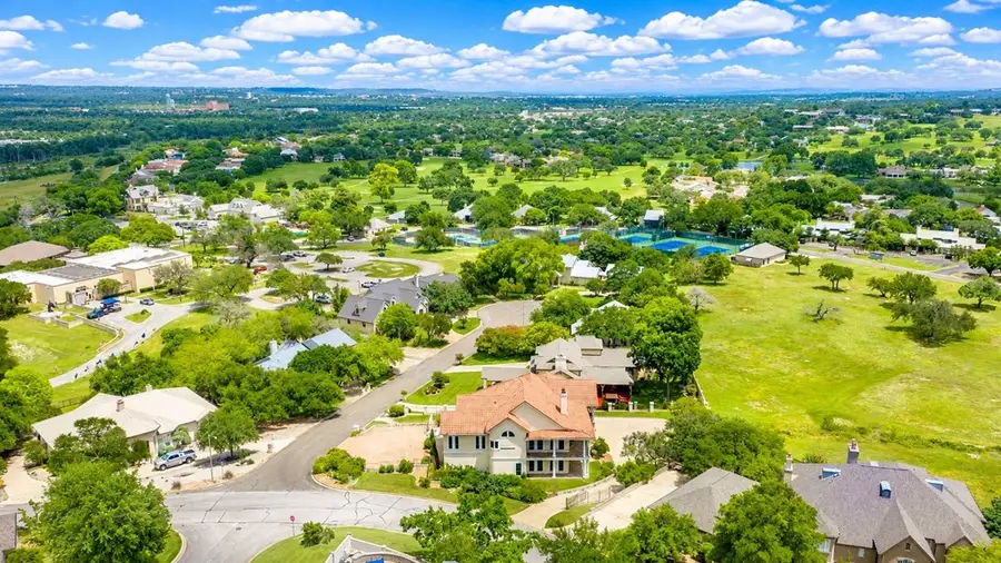 107 Deerwood, Kerrville, TX 78028 - #2