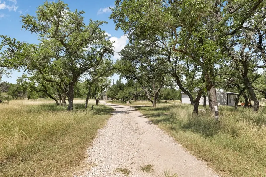 434 Gold-schaefer Rd, Fredericksburg, TX 78624 - #2