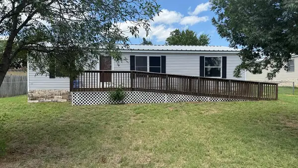 200 Sarah Circle, Llano, TX 78643