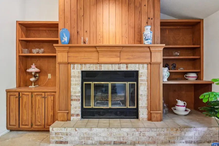 1310 N Warbler Dr., Kerrville, TX 78028 - #3