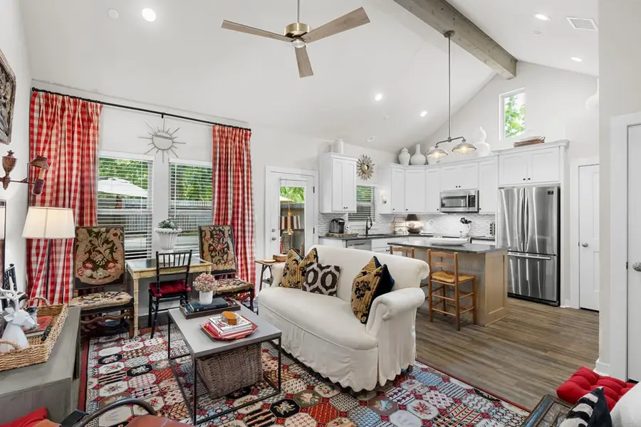 807 Highway St #101, Fredericksburg, TX 78624 - #2