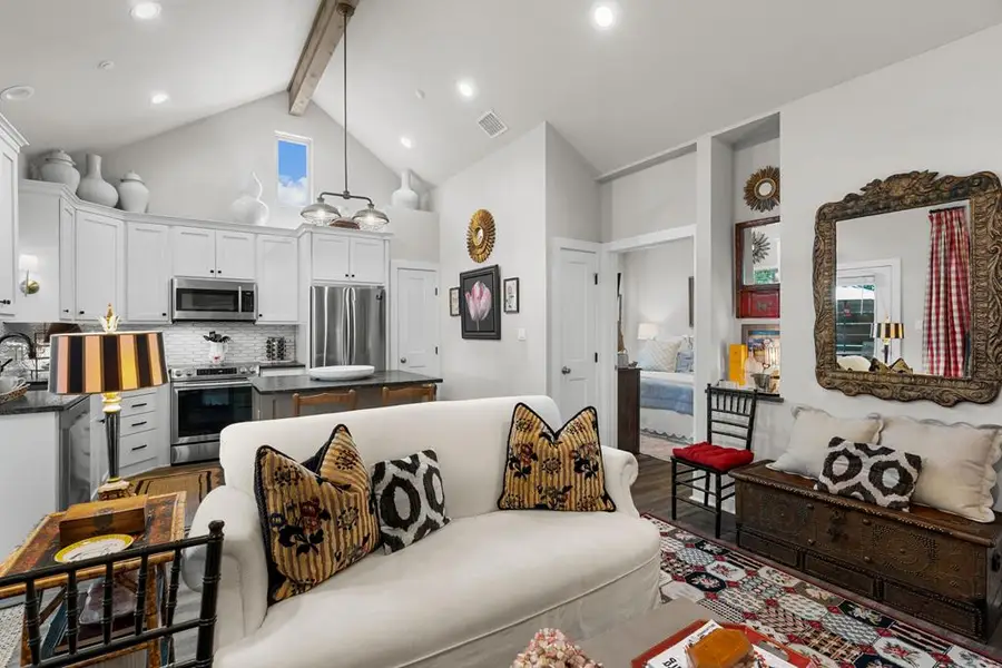 807 Highway St #101, Fredericksburg, TX 78624 - #3
