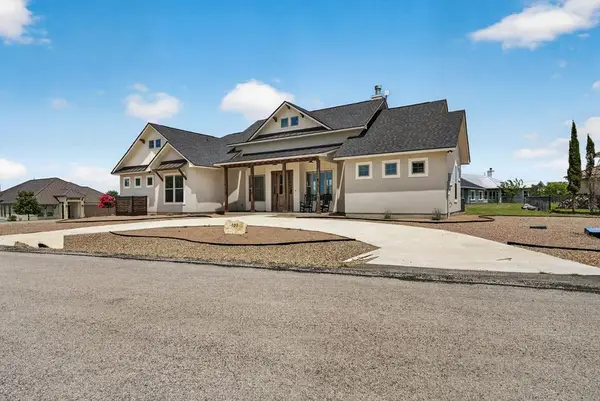 101 Alf Hunter, Blanco, TX 78606