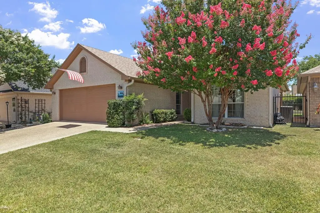 444 Summit Circle, Fredericksburg, TX 78624 - #1