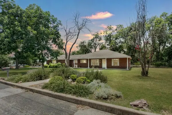 301 Hackberry St, Fredericksburg, TX 78624