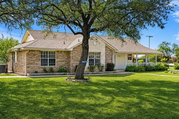 504 N Avenue N, Johnson City, TX 78636