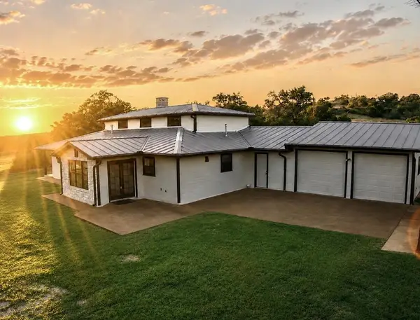 622 Paradise Ranch Rd, Fredericksburg, TX 78624