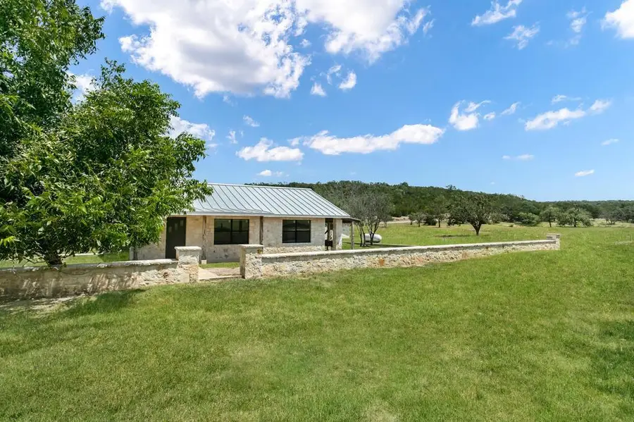 4995 Ranch Rd 648, Fredericksburg, TX 78624 - #2