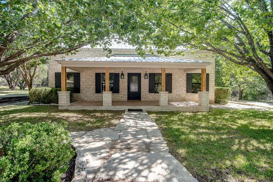 146 Hillside Dr, Fredericksburg, TX 78624 - #2