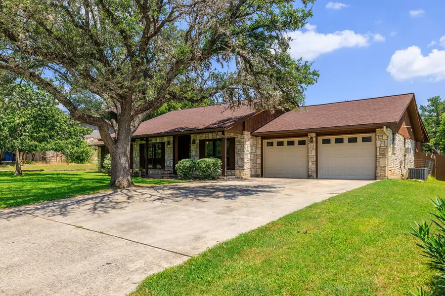 415 Meadow Ridge Dr, Kerrville, TX 78028 - #3