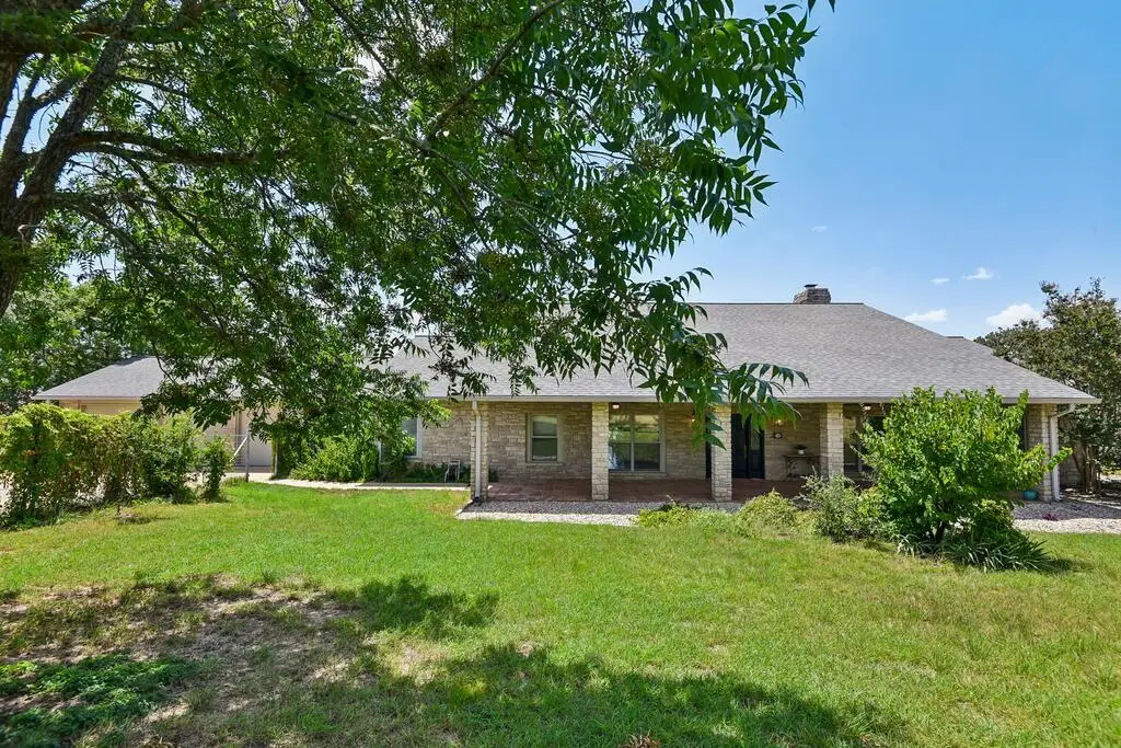 283 W Lacey Oak Pkwy, Kerrville, TX 78028 - #1
