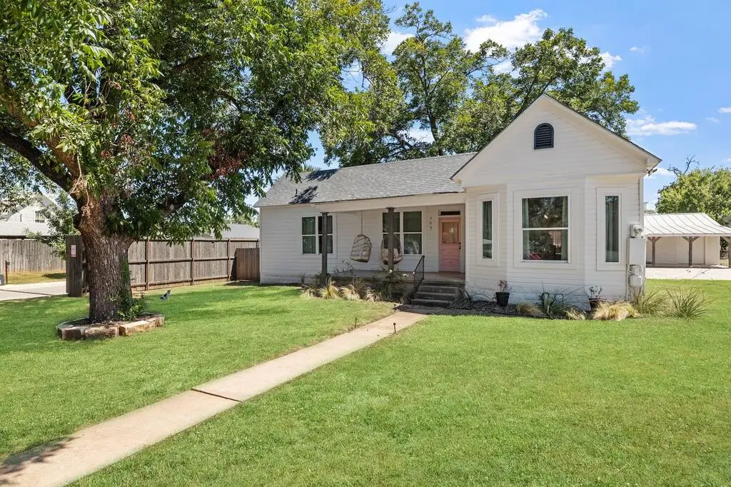 703 E Highway St, Fredericksburg, TX 78624 - #1