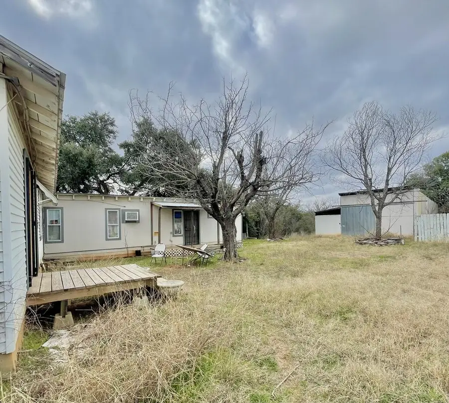 807 E Anniston, Llano, TX 78643 - #3