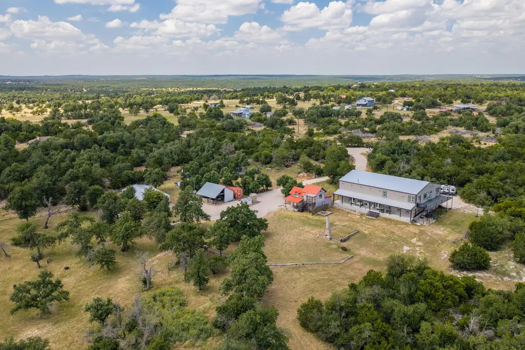 140 Oak Crest Dr, Fredericksburg, TX 78624 - #1