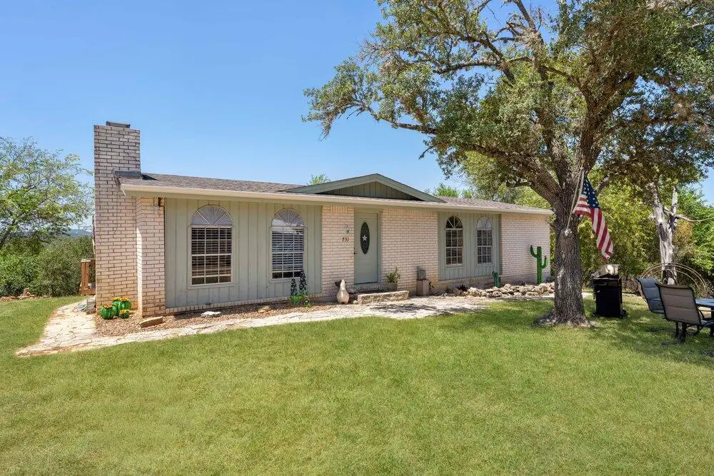 731 W Mountain View Trail, Pipe Creek, TX 78063 - #1