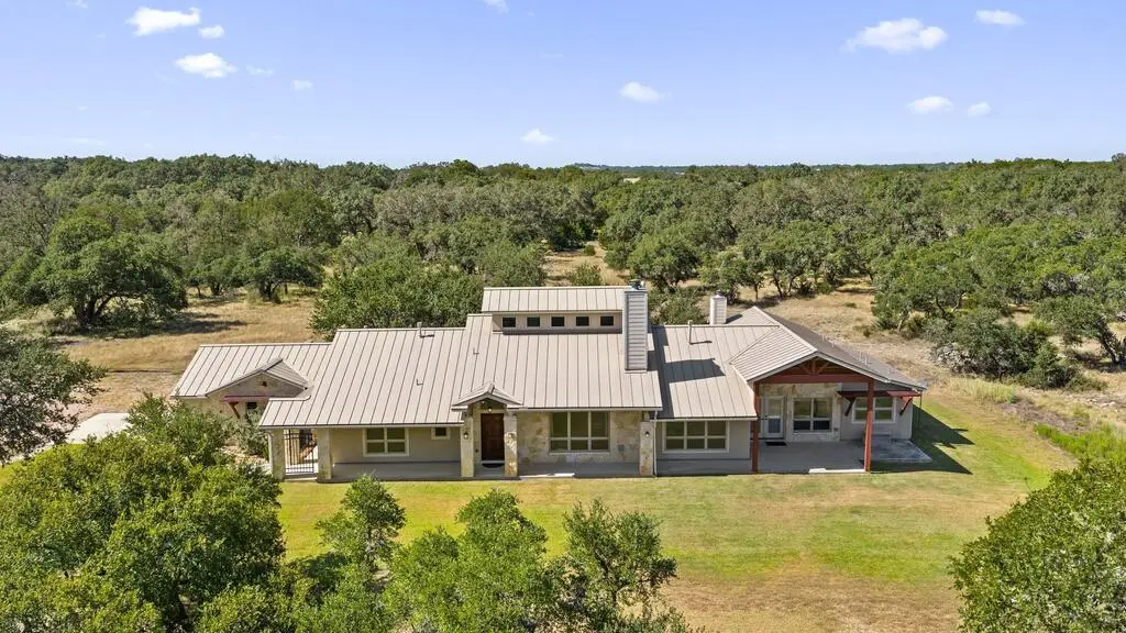 426 Preiss Ranch Rd, Blanco, TX 78606 - #1