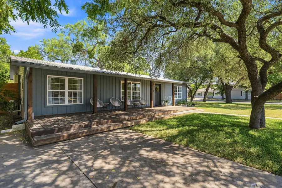 912 SE Apple St, Fredericksburg, TX 78624 - #3