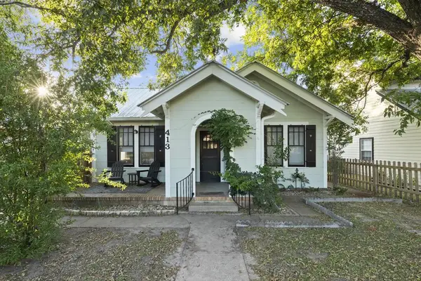 413 S Milam St, Fredericksburg, TX 78624