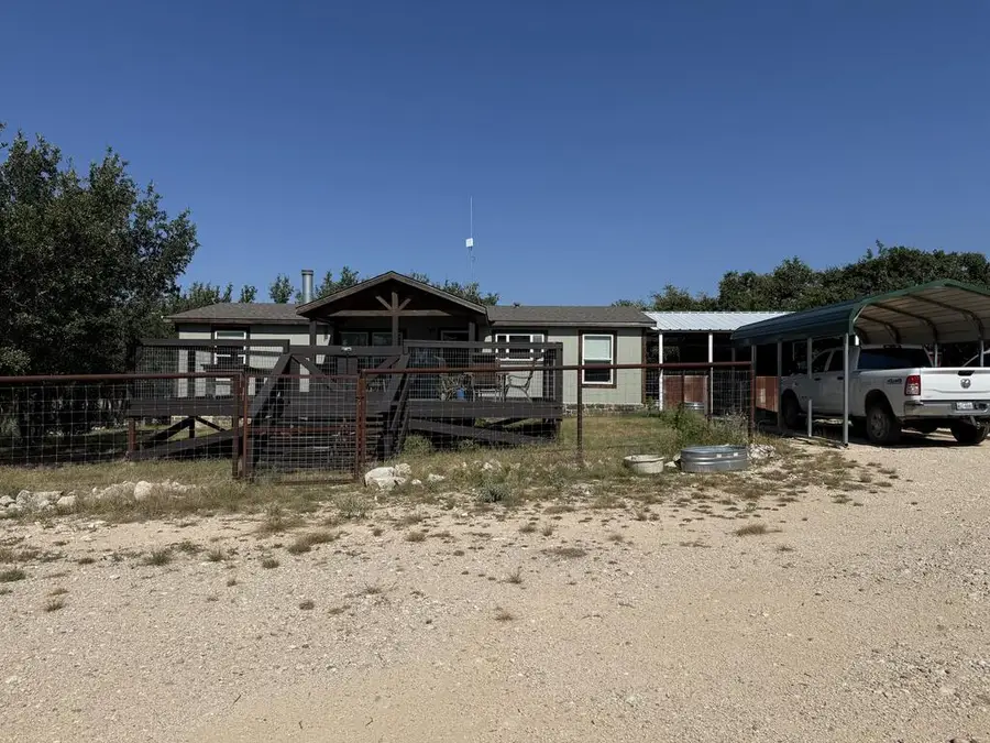138 Spanish Oak Trail, Harper, TX 78631 - #2