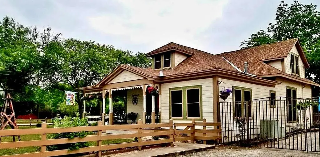 101 N 11th Street, Junction, TX 76849 - #1