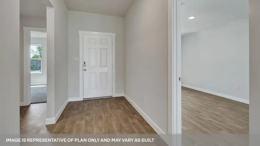 183 E Teal St, Fredericksburg, TX 78624 - #3