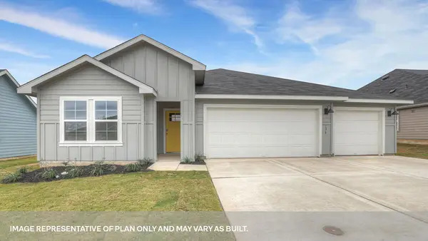 176 E Teal St, Fredericksburg, TX 78624